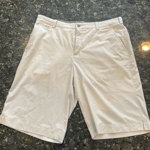 Nike dri-fit tour performance shorts. Size: 34